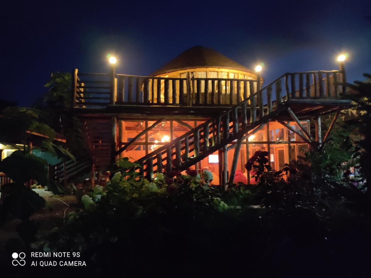 Happy Nomads Yurts & Hostel Karakol Exterior photo