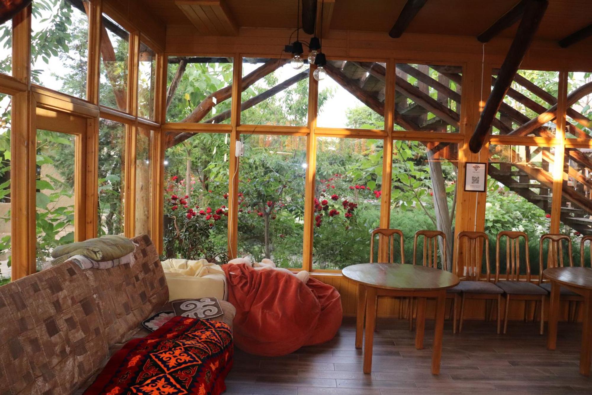 Happy Nomads Yurts & Hostel Karakol Exterior photo